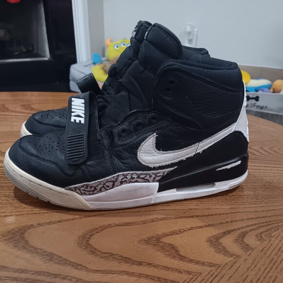 Nike Air Jordan Legacy 312 black cement sneakers Men Size 10 - Picture 1 of 8